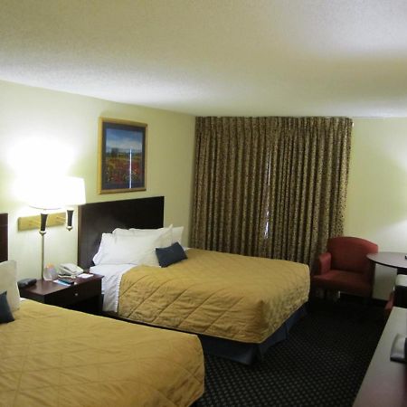 Atrium Hotel & Conference Center Hutchinson Zimmer foto